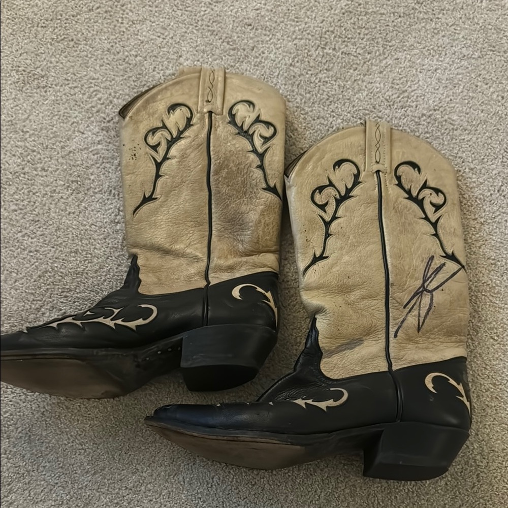 Tony lama cowboy boots